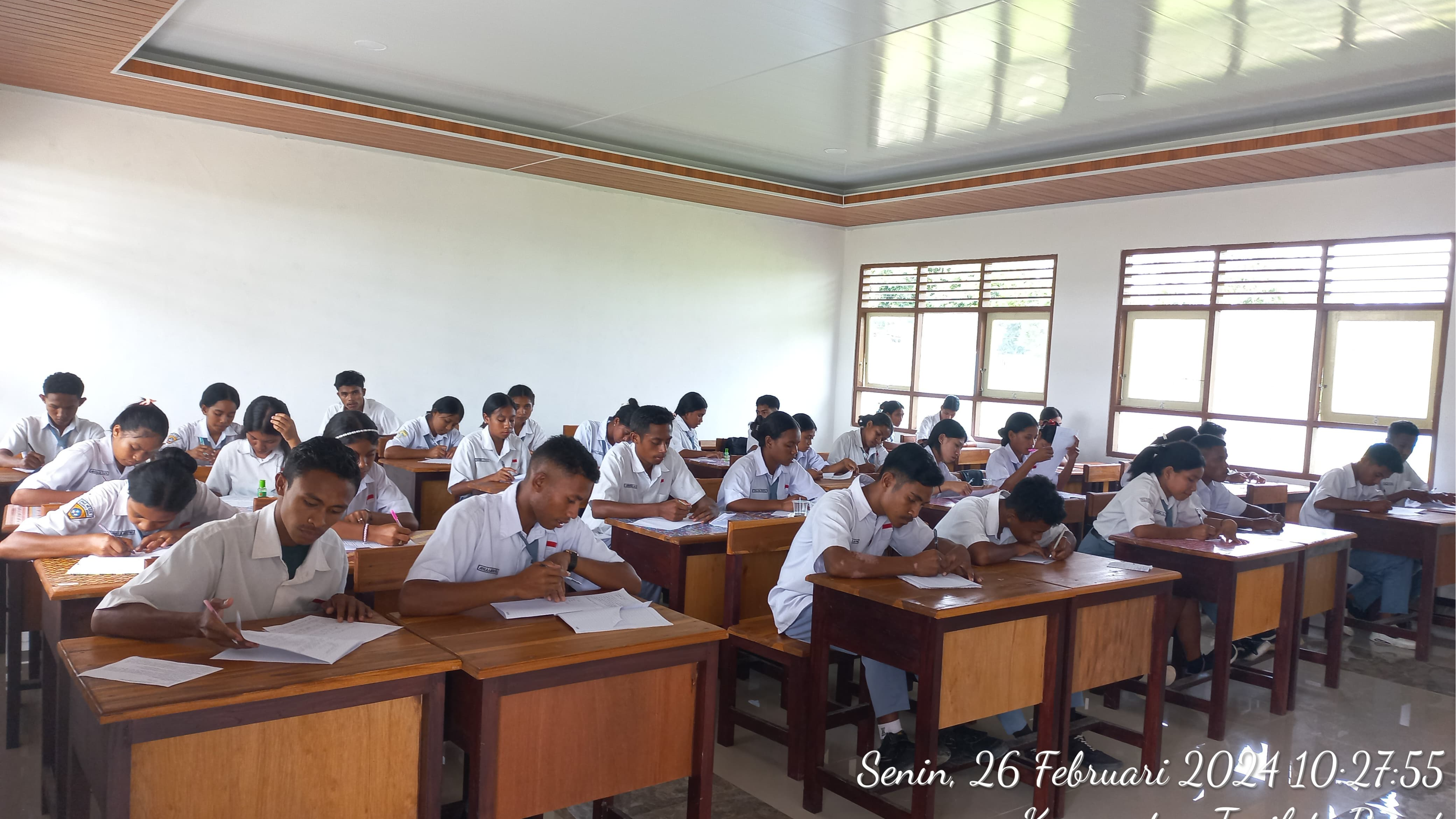 Sedang berlangsungnya Ujian Mid Semester 2